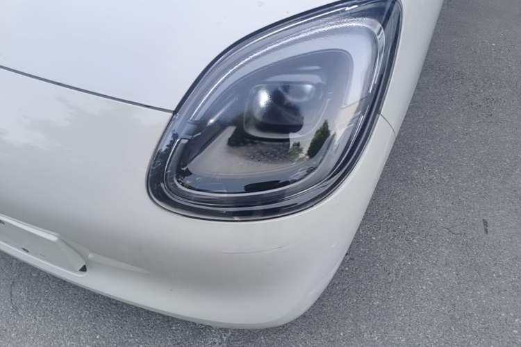 Used Wuling Hongguang MINIEV 2025 Four-Door Version Advanced Edition Left Front Headlight