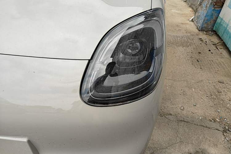 Used Wuling Hongguang MINIEV 2025 Four-Door Version Advanced Edition Left Front Headlight