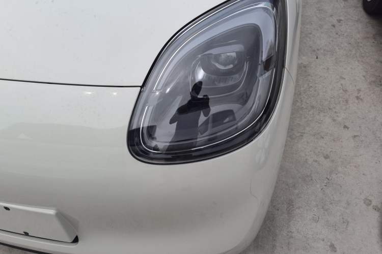 Used Wuling Hongguang MINIEV 2025 Four-Door Version Advanced Edition Left Front Headlight