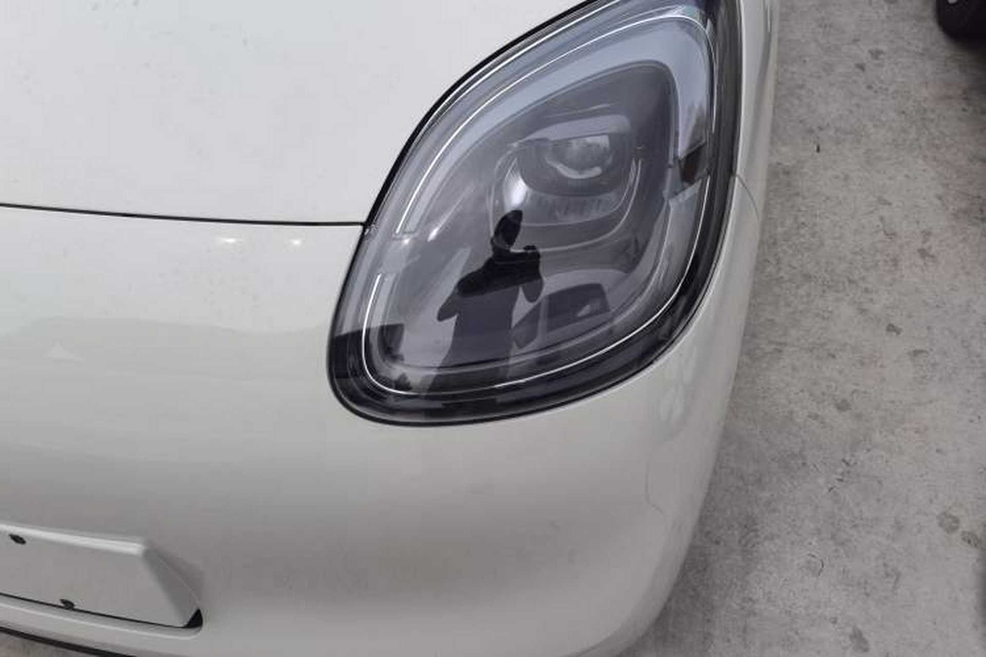 Used Wuling Hongguang MINIEV 2025 Four-Door Version Advanced Edition Left Front Headlight
