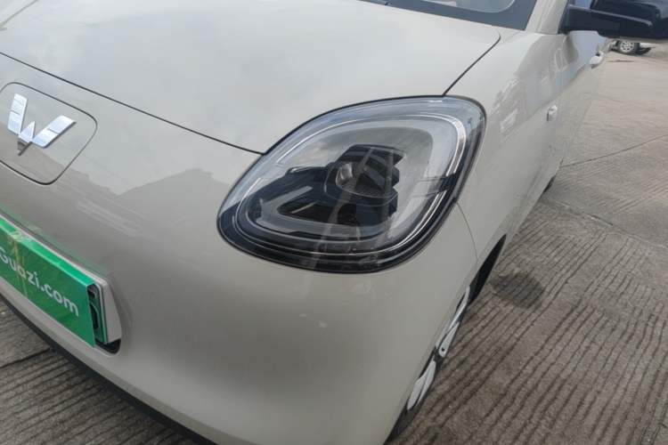 Used Wuling Hongguang MINIEV 2025 Four-Door Version Advanced Edition Left Front Headlight