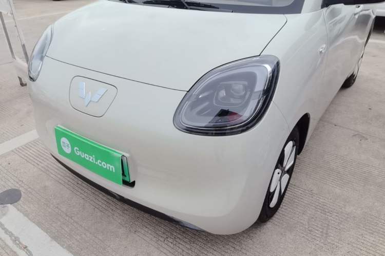 Used Wuling Hongguang MINIEV 2025 Four-Door Version Advanced Edition Left Front Headlight