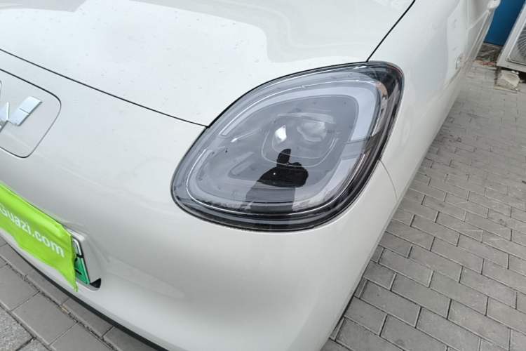 Used Wuling Hongguang MINIEV 2025 Four-Door Version Advanced Edition Left Front Headlight