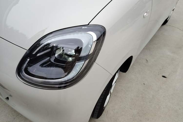Used Wuling Hongguang MINIEV 2025 Four-Door Version Zhenxiang+ Edition Left Front Headlight