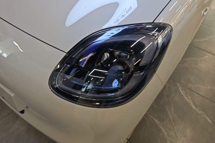 Used Wuling Hongguang MINIEV 2025 Four-Door Version Advanced Edition Left Front Headlight