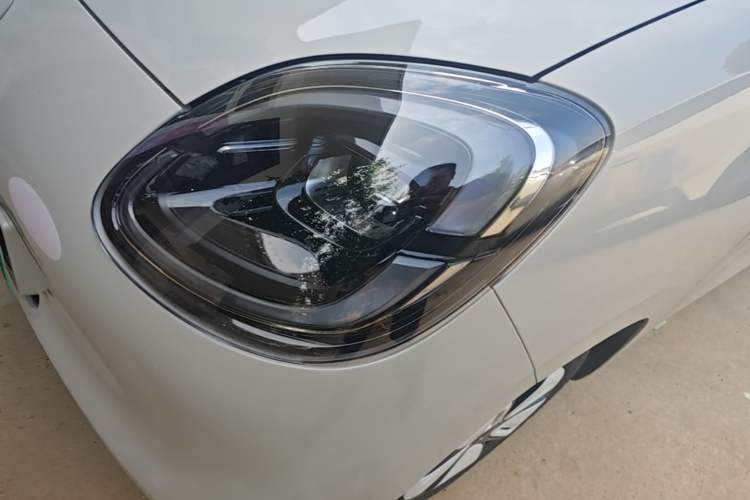 Used Wuling Hongguang MINIEV 2025 Four-Door Version Zhenxiang+ Edition Left Front Headlight