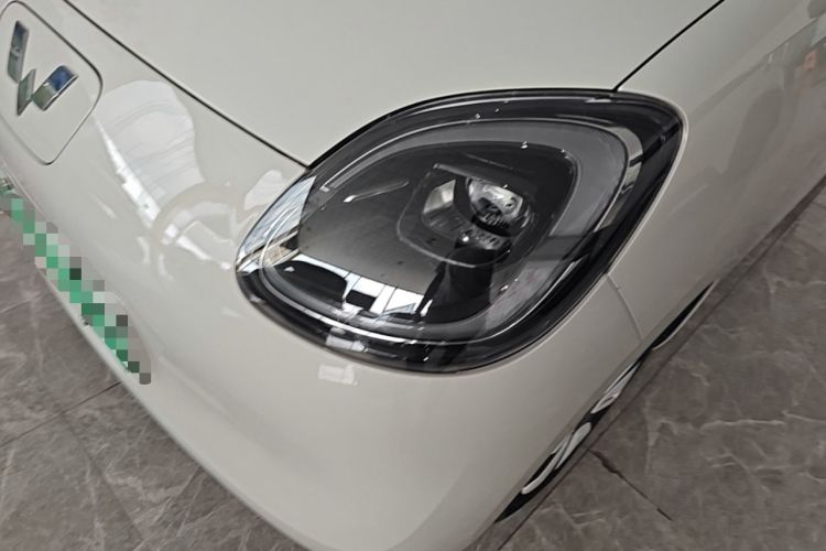 Used Wuling Hongguang MINIEV 2025 Four-Door Version Advanced Edition Left Front Headlight