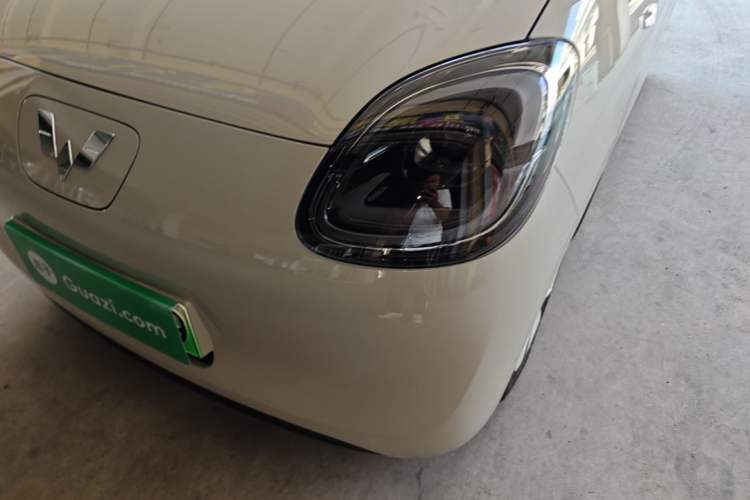 Used Wuling Hongguang MINIEV 2025 Four-Door Version Advanced Edition Left Front Headlight