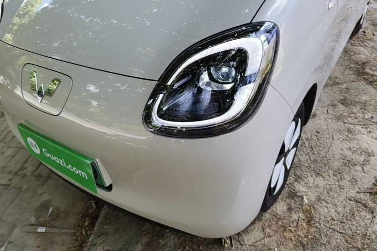 Used Wuling Hongguang MINIEV 2025 Four-Door Version Advanced Edition Left Front Headlight