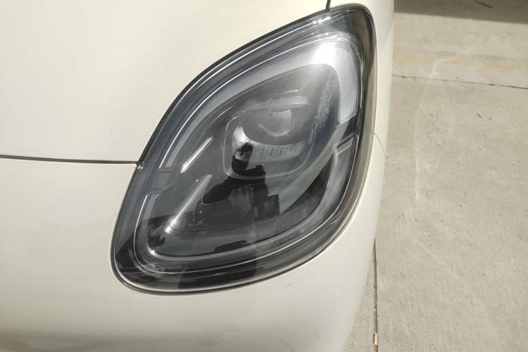 Used Wuling Hongguang MINIEV 2025 Four-Door Version Zhenxiang+ Edition Left Front Headlight