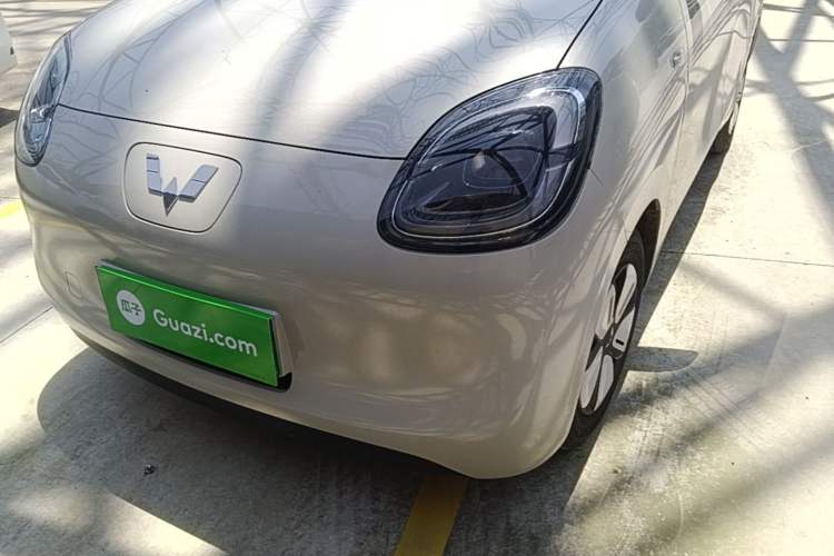 Used Wuling Hongguang MINIEV 2025 Four-Door Version Advanced Edition Left Front Headlight