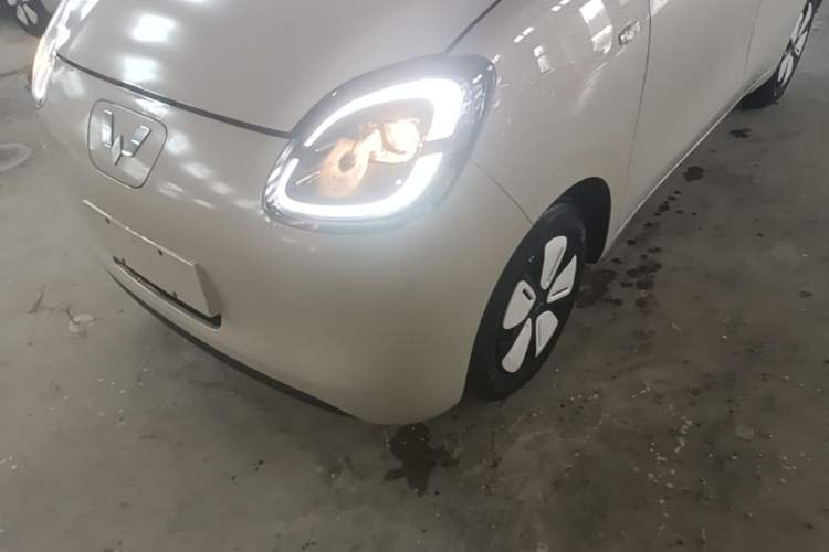 Used Wuling Hongguang MINIEV 2025 Four-Door Version Advanced Edition Left Front Headlight