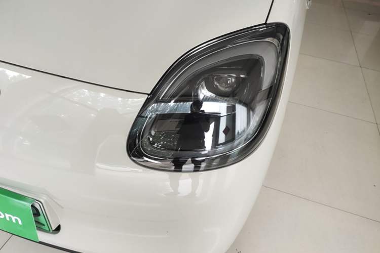 Used Wuling Hongguang MINIEV 2025 Four-Door Version Zhenxiang+ Edition Left Front Headlight