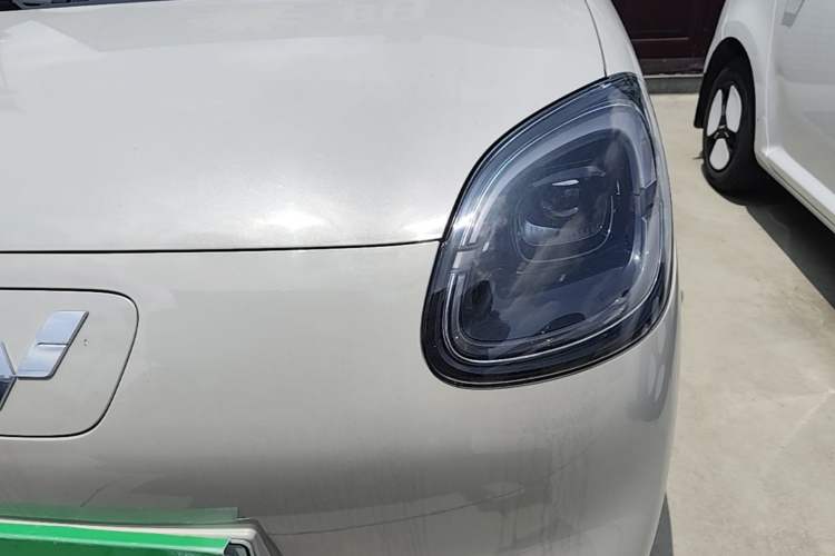 Used Wuling Hongguang MINIEV 2025 Four-Door Version Zhenxiang+ Edition Left Front Headlight
