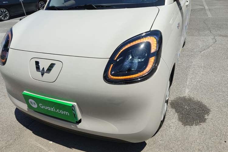 Used Wuling Hongguang MINIEV 2025 Four-Door Version Advanced Edition Left Front Headlight