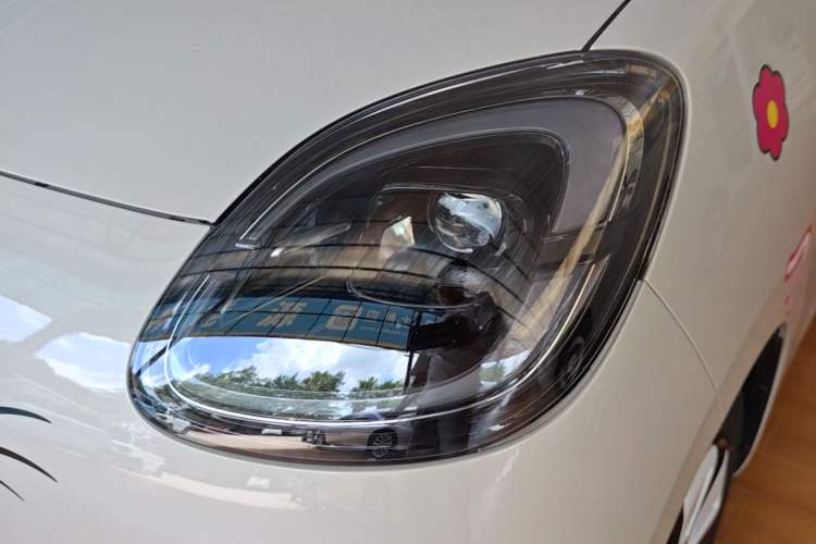 Used Wuling Hongguang MINIEV 2025 Four-Door Version Zhenxiang+ Edition Left Front Headlight