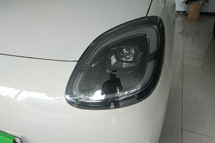 Used Wuling Hongguang MINIEV 2025 Four-Door Version Advanced Edition Left Front Headlight