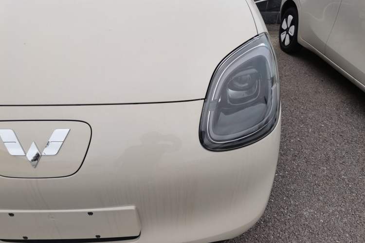 Used Wuling Hongguang MINIEV 2025 Four-Door Version Advanced Edition Left Front Headlight