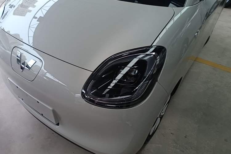 Used Wuling Hongguang MINIEV 2025 Four-Door Version Advanced Edition Left Front Headlight