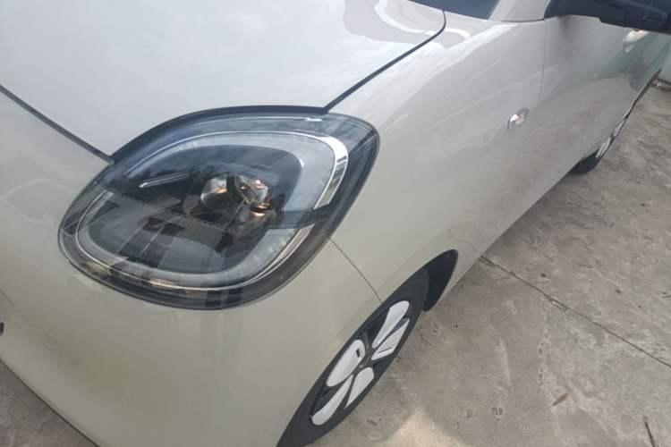Used Wuling Hongguang MINIEV 2025 Four-Door Version Advanced Edition Left Front Headlight