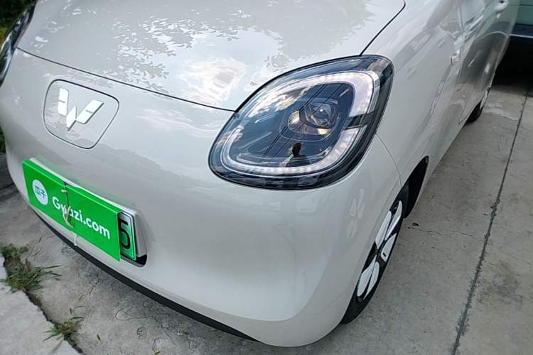 Used Wuling Hongguang MINIEV 2025 Four-Door Version Advanced Edition Left Front Headlight