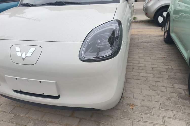 Used Wuling Hongguang MINIEV 2025 Four-Door Version Advanced Edition Left Front Headlight