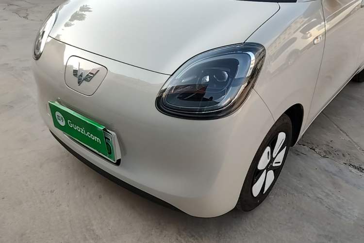 Used Wuling Hongguang MINIEV 2025 Four-Door Version Advanced Edition Left Front Headlight