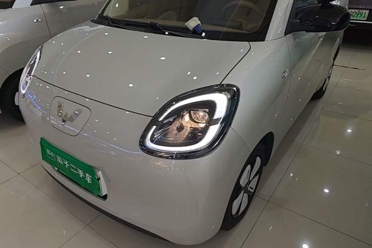 Used Wuling Hongguang MINIEV 2025 Four-Door Version Advanced Edition Left Front Headlight