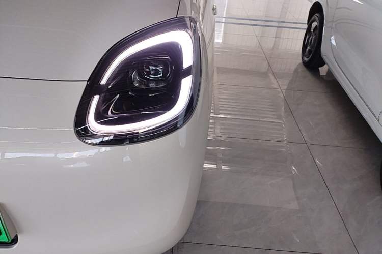 Used Wuling Hongguang MINIEV 2025 Four-Door Version Advanced Edition Left Front Headlight