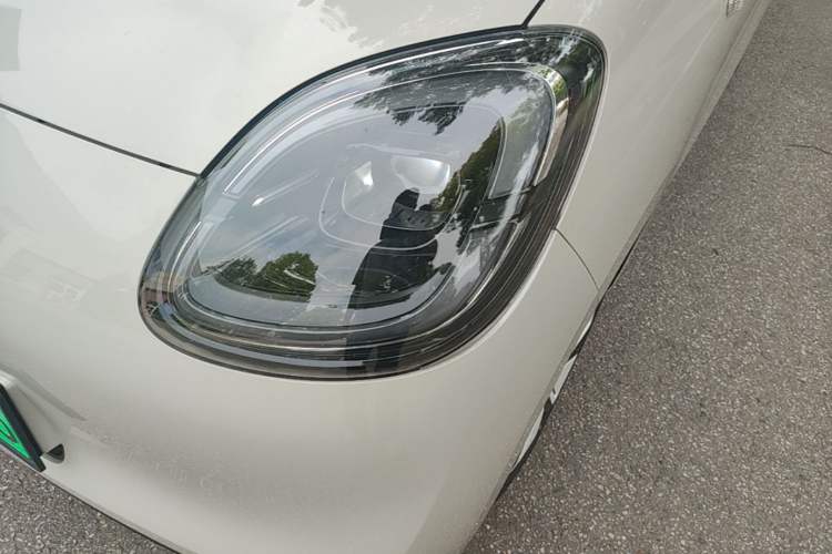 Used Wuling Hongguang MINIEV 2025 Four-Door Version Advanced Edition Left Front Headlight
