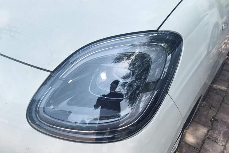 Used Wuling Hongguang MINIEV 2025 Four-Door Version Advanced Edition Left Front Headlight