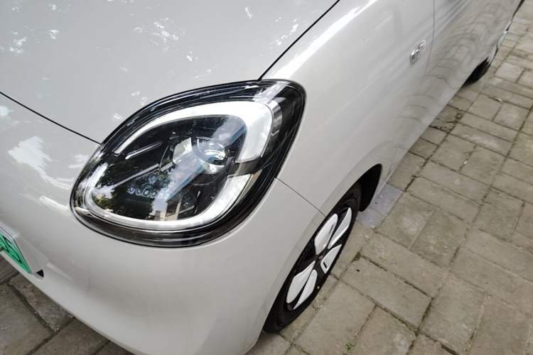 Used Wuling Hongguang MINIEV 2025 Four-Door Version Zhenxiang+ Edition Left Front Headlight