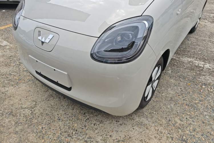 Used Wuling Hongguang MINIEV 2025 Four-Door Version Advanced Edition Left Front Headlight