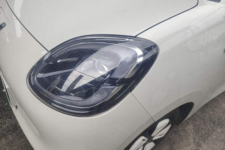 Used Wuling Hongguang MINIEV 2025 Four-Door Version Advanced Edition Left Front Headlight