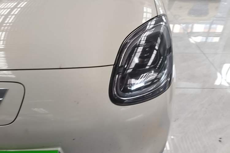 Used Wuling Hongguang MINIEV 2025 Four-Door Version Zhenxiang+ Edition Left Front Headlight
