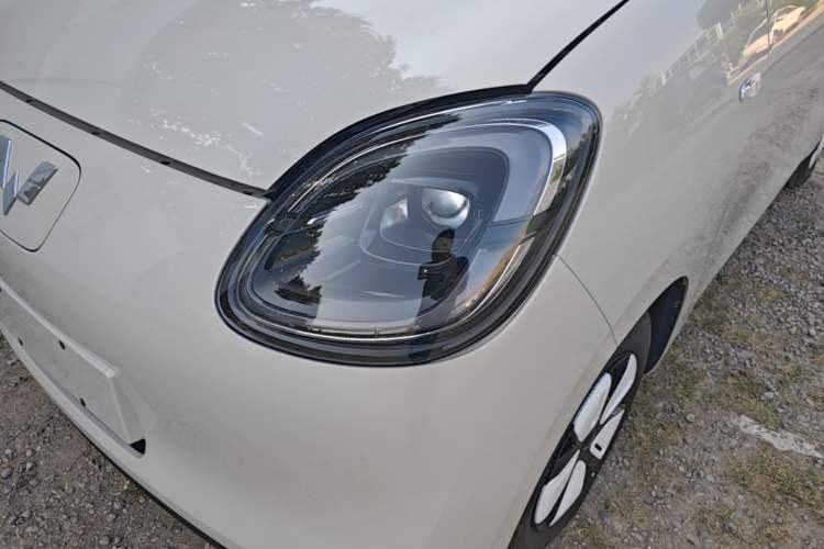 Used Wuling Hongguang MINIEV 2025 Four-Door Version Advanced Edition Left Front Headlight