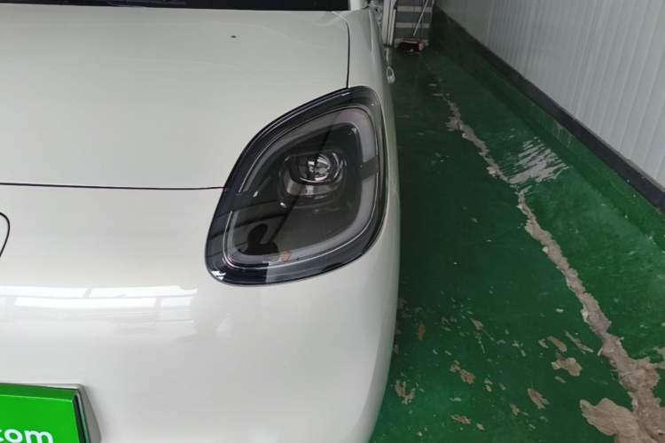 Used Wuling Hongguang MINIEV 2025 Four-Door Version Advanced Edition Left Front Headlight