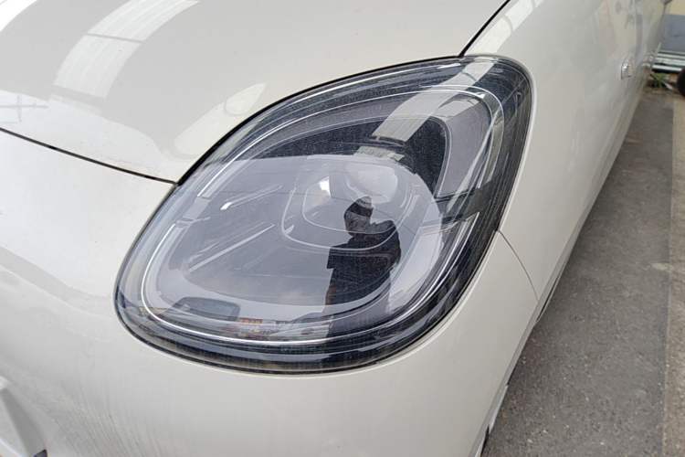 Used Wuling Hongguang MINIEV 2025 Four-Door Version Advanced Edition Left Front Headlight