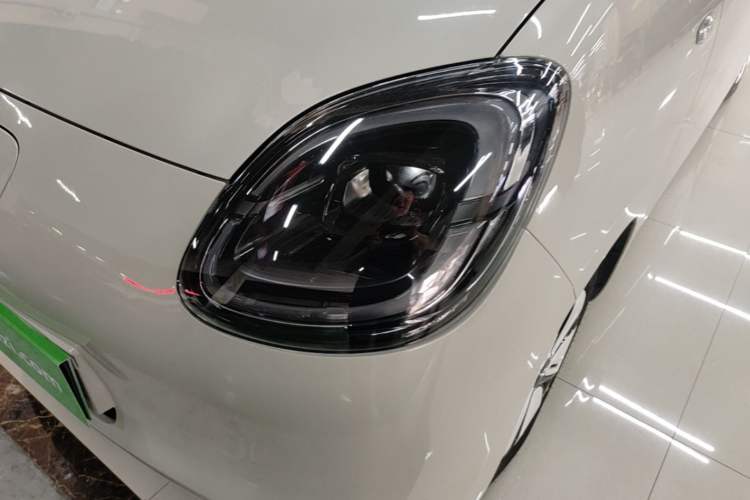 Used Wuling Hongguang MINIEV 2025 Four-Door Version Advanced Edition Left Front Headlight