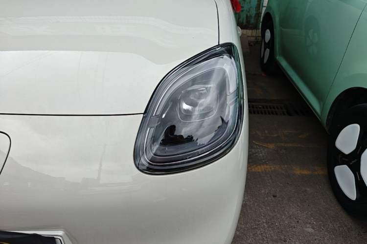 Used Wuling Hongguang MINIEV 2025 Four-Door Version Zhenxiang+ Edition Left Front Headlight