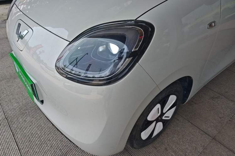 Used Wuling Hongguang MINIEV 2025 Four-Door Version Advanced Edition Left Front Headlight