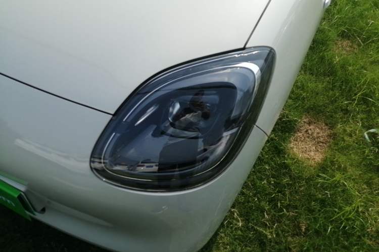 Used Wuling Hongguang MINIEV 2025 Four-Door Version Advanced Edition Left Front Headlight