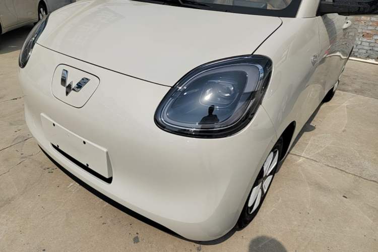 Used Wuling Hongguang MINIEV 2025 Four-Door Version Advanced Edition Left Front Headlight