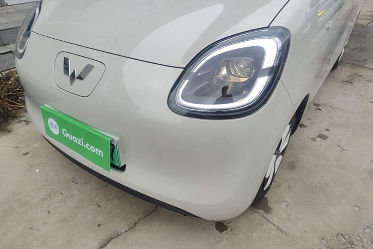Used Wuling Hongguang MINIEV 2025 Four-Door Version Advanced Edition Left Front Headlight