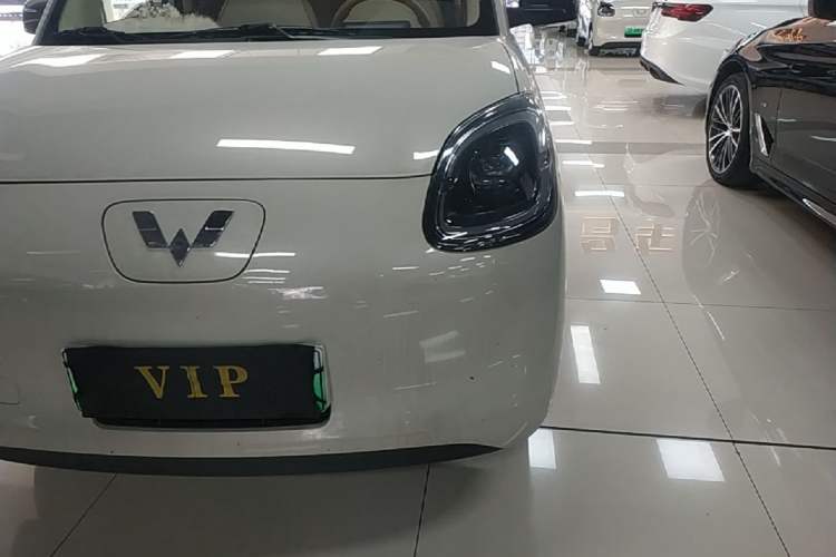 Used Wuling Hongguang MINIEV 2025 Four-Door Version Advanced Edition Left Front Headlight