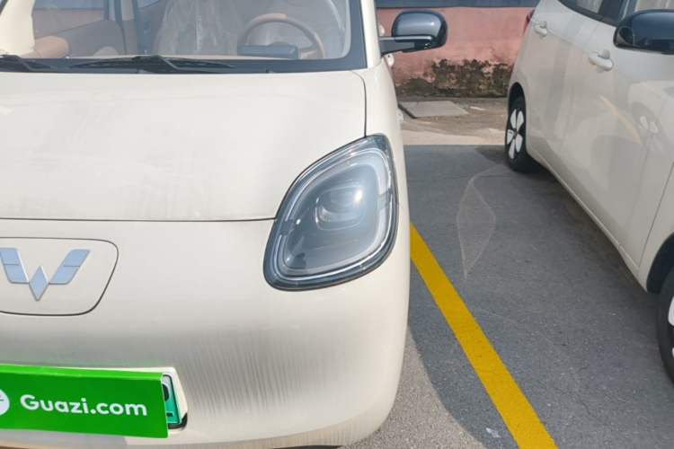 Used Wuling Hongguang MINIEV 2025 Four-Door Version Advanced Edition Left Front Headlight