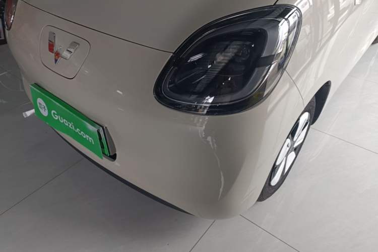 Used Wuling Hongguang MINIEV 2025 Four-Door Version Advanced Edition Left Front Headlight