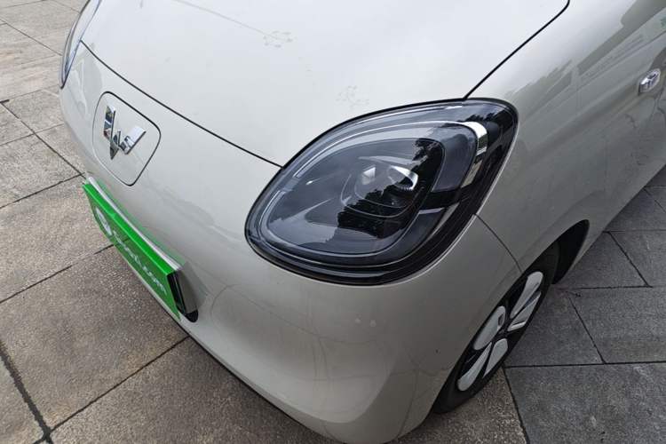 Used Wuling Hongguang MINIEV 2025 Four-Door Version Advanced Edition Left Front Headlight