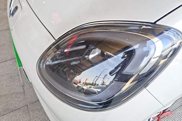 Used Wuling Hongguang MINIEV 2025 Four-Door Version Advanced Edition Left Front Headlight