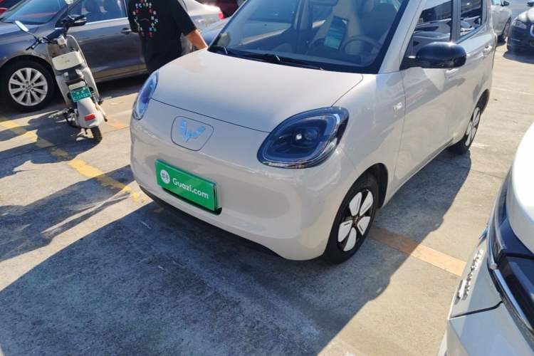 Used Wuling Hongguang MINIEV 2025 Four-Door Version Advanced Edition Left Front Headlight